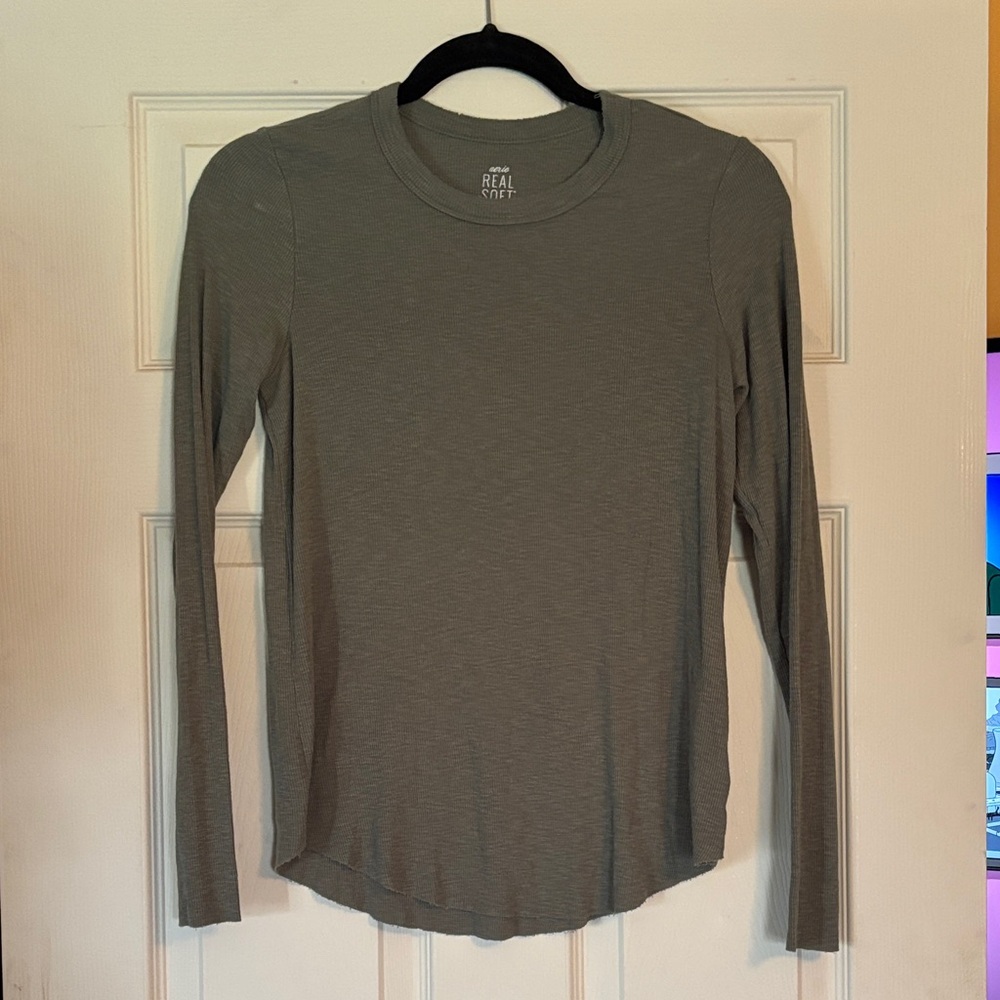 Aerie Real Soft Olive Long Sleeve Top